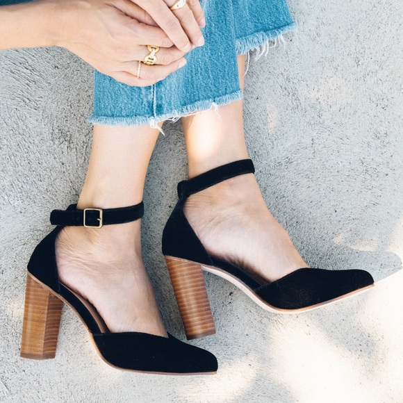 NIB Suede Collette Heel Black Soludos size 5.5 - Picture 2 of 8